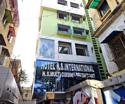 https://imgcld.yatra.com/ytimages/image/upload/t_hotel_yatra_city_desktop/v1427174688/Domestic Hotels/Hotels_Kolkata/N S International/Overview.jpg